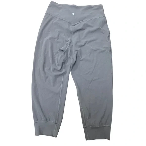 Lululemon Women's Gray Jogger Cropped Pants Athletic Activewear Size 8 - Picture 2 of 4